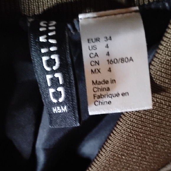 H&M Tan Bomber Jacket with Quilted Sleeves - Picture 2 of 9